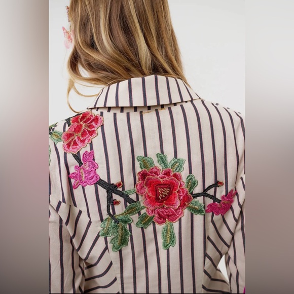 ARATTA Derby Princess Stripe Blazer - Picture 3 of 16